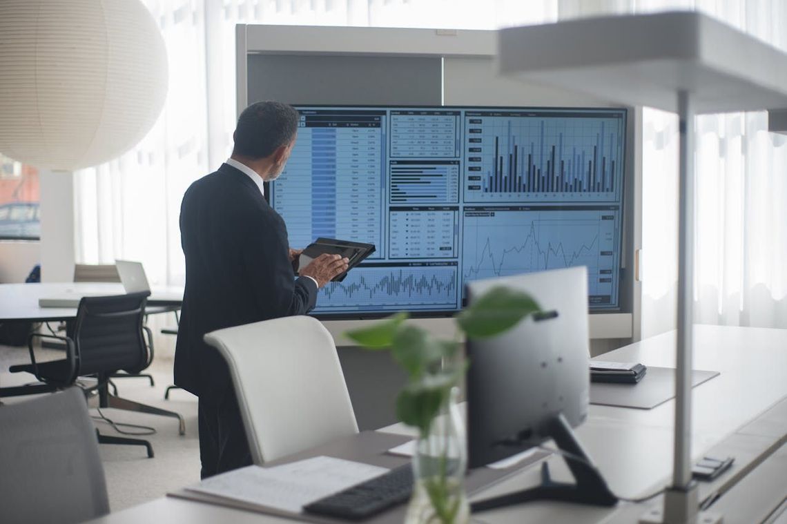 BOSS Revolution calling statistics & analytics (2015–2025): trends, insights & user behavior